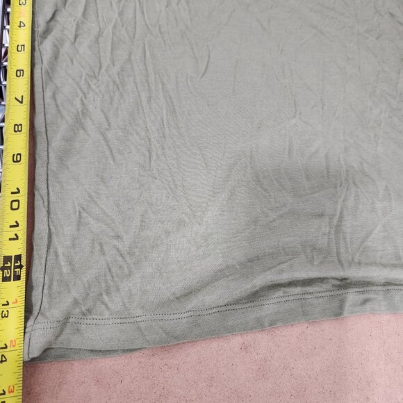 Danier green cami tank with sequin - Picture 7 of 8